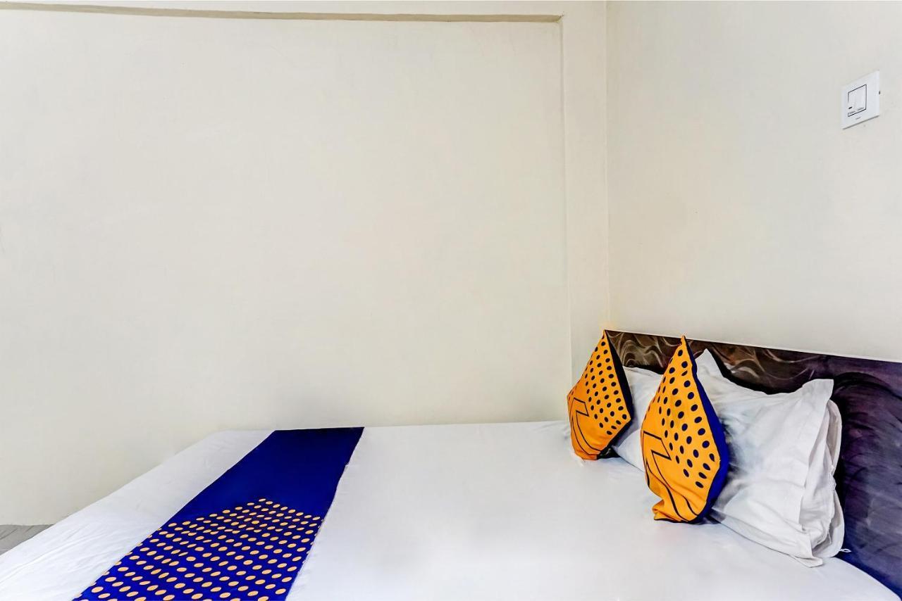 Spot On 81689 New Saiba Lodging プネ エクステリア 写真