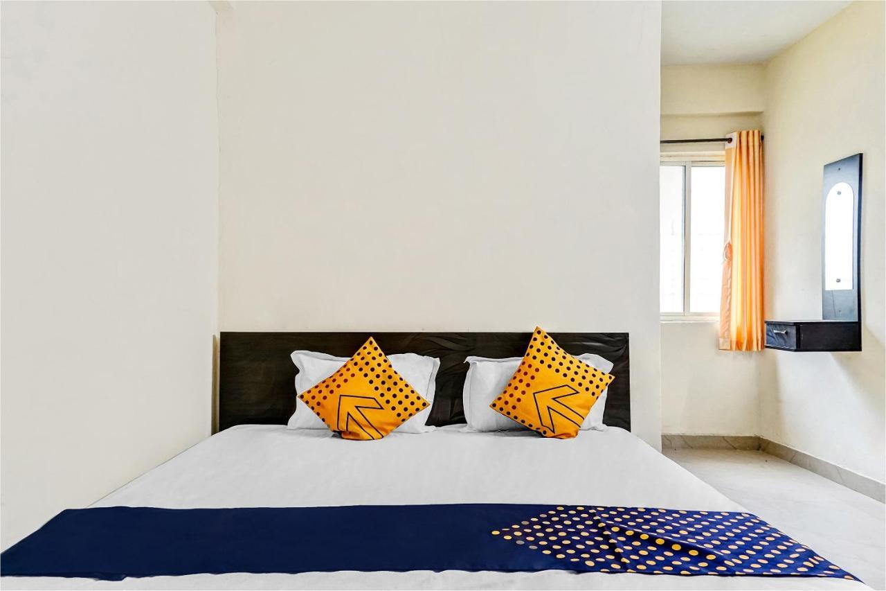 Spot On 81689 New Saiba Lodging プネ エクステリア 写真