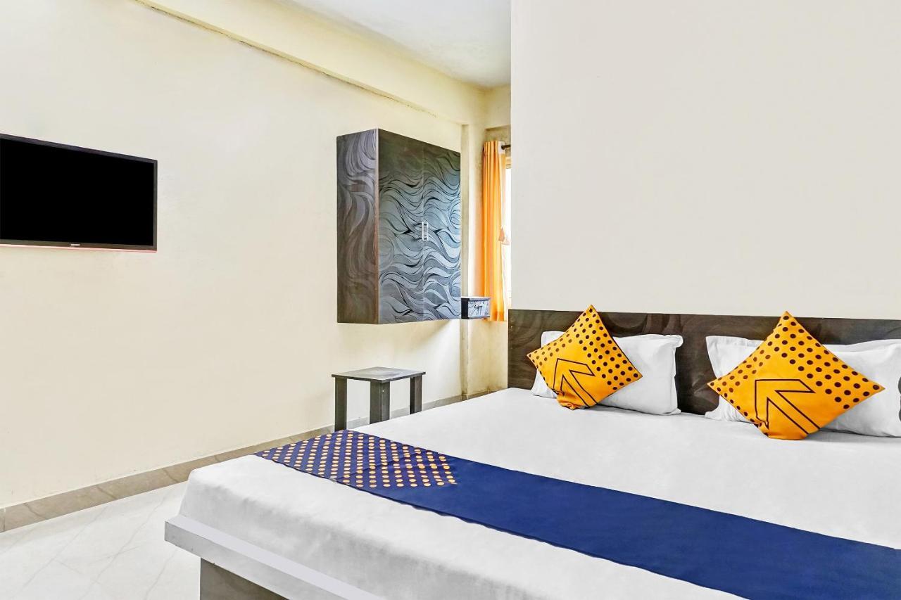 Spot On 81689 New Saiba Lodging プネ エクステリア 写真