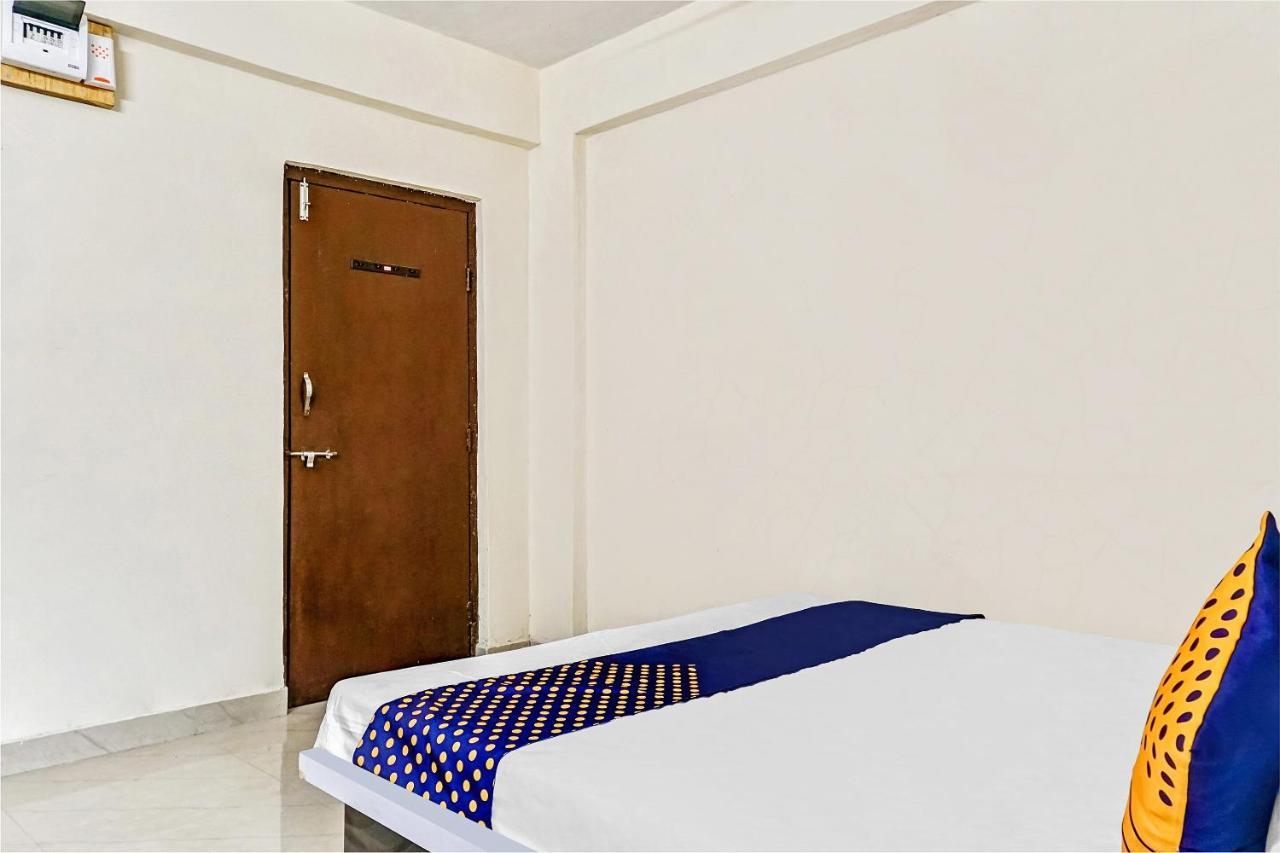 Spot On 81689 New Saiba Lodging プネ エクステリア 写真