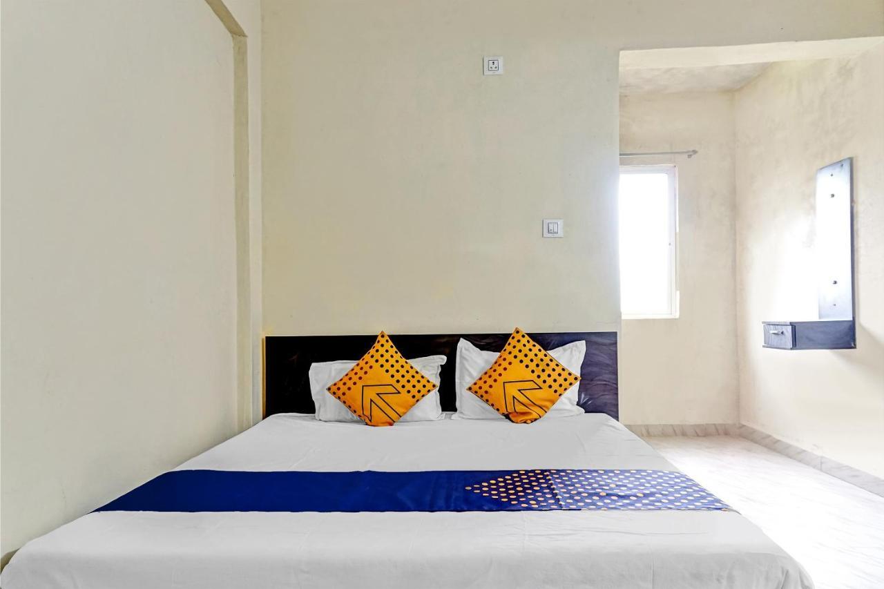 Spot On 81689 New Saiba Lodging プネ エクステリア 写真
