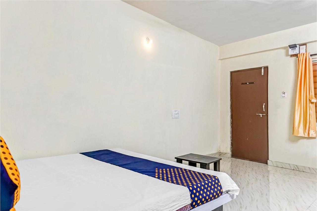 Spot On 81689 New Saiba Lodging プネ エクステリア 写真